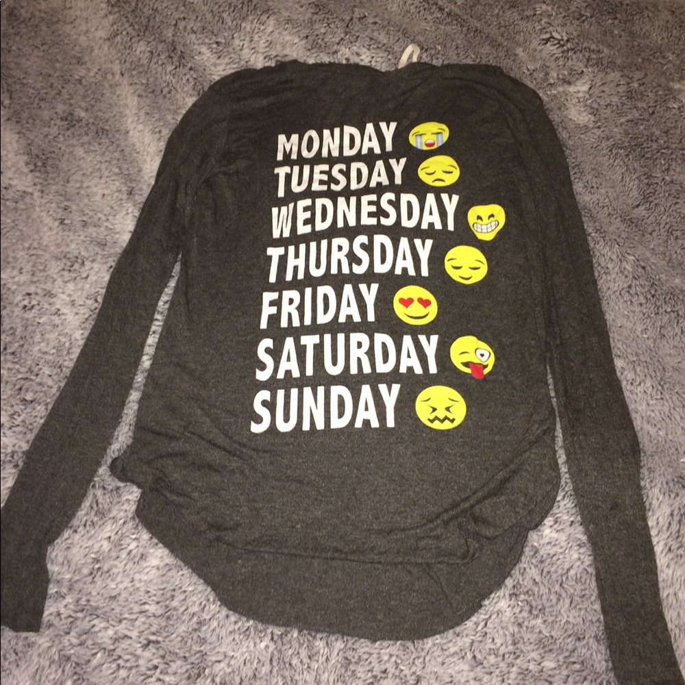 Long sleeve emoji 😊 top